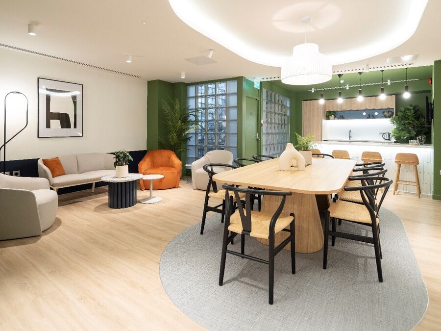 35 Chiswell Street photo